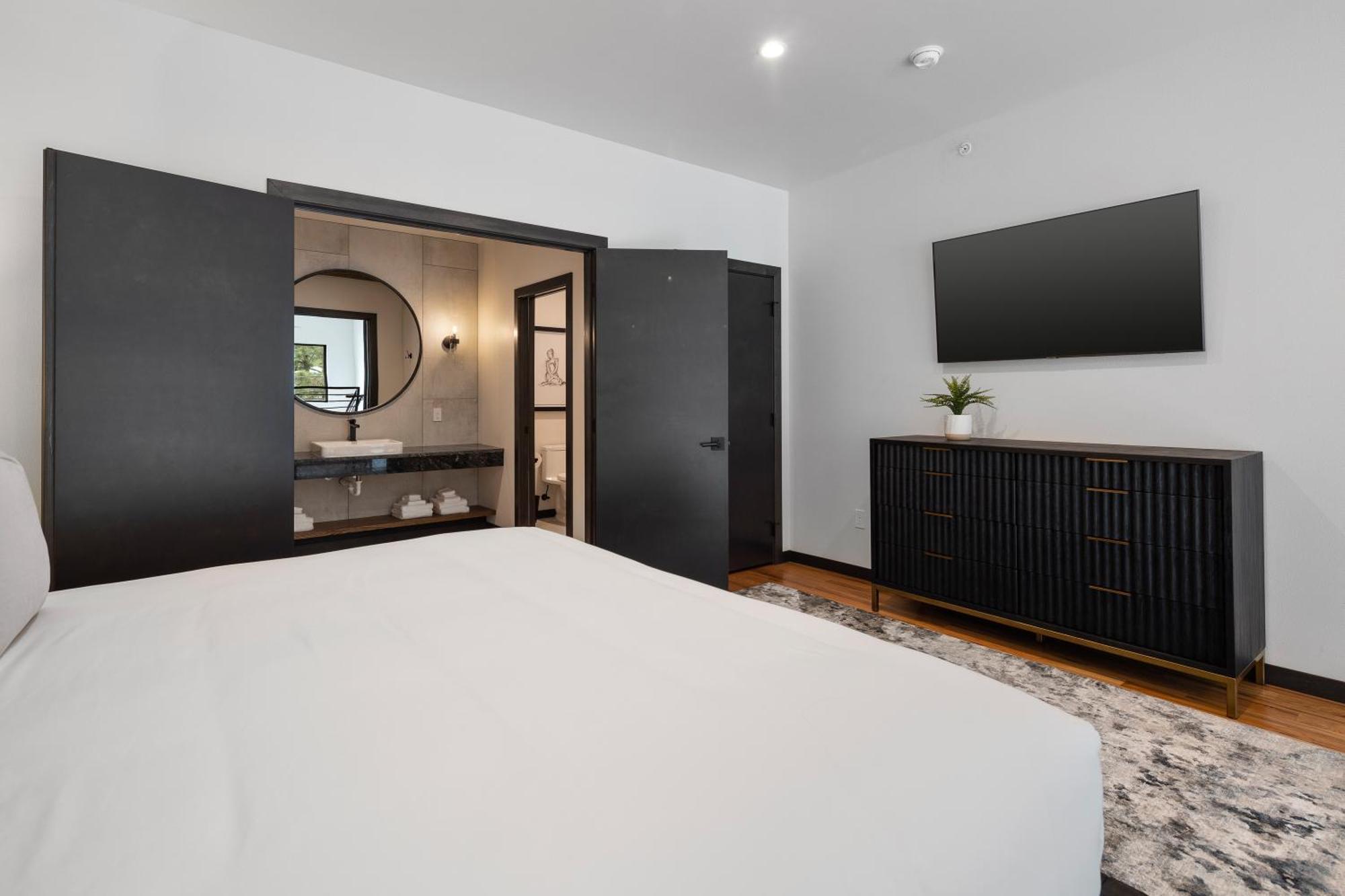 Apartament Mcgregor & Main - Luxury Lofts Hill City Zewnętrze zdjęcie