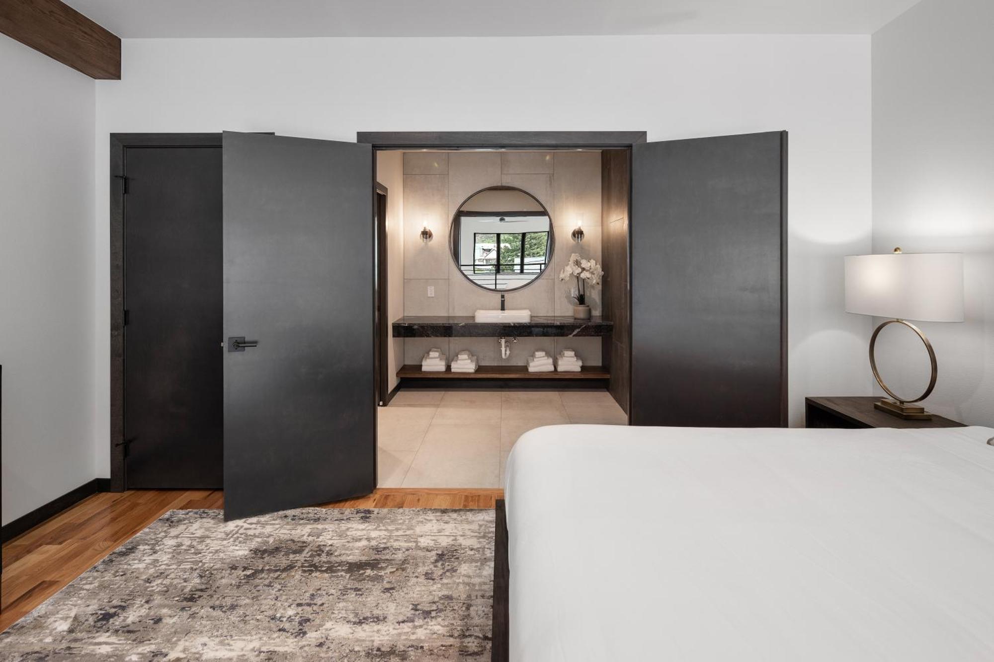 Apartament Mcgregor & Main - Luxury Lofts Hill City Zewnętrze zdjęcie