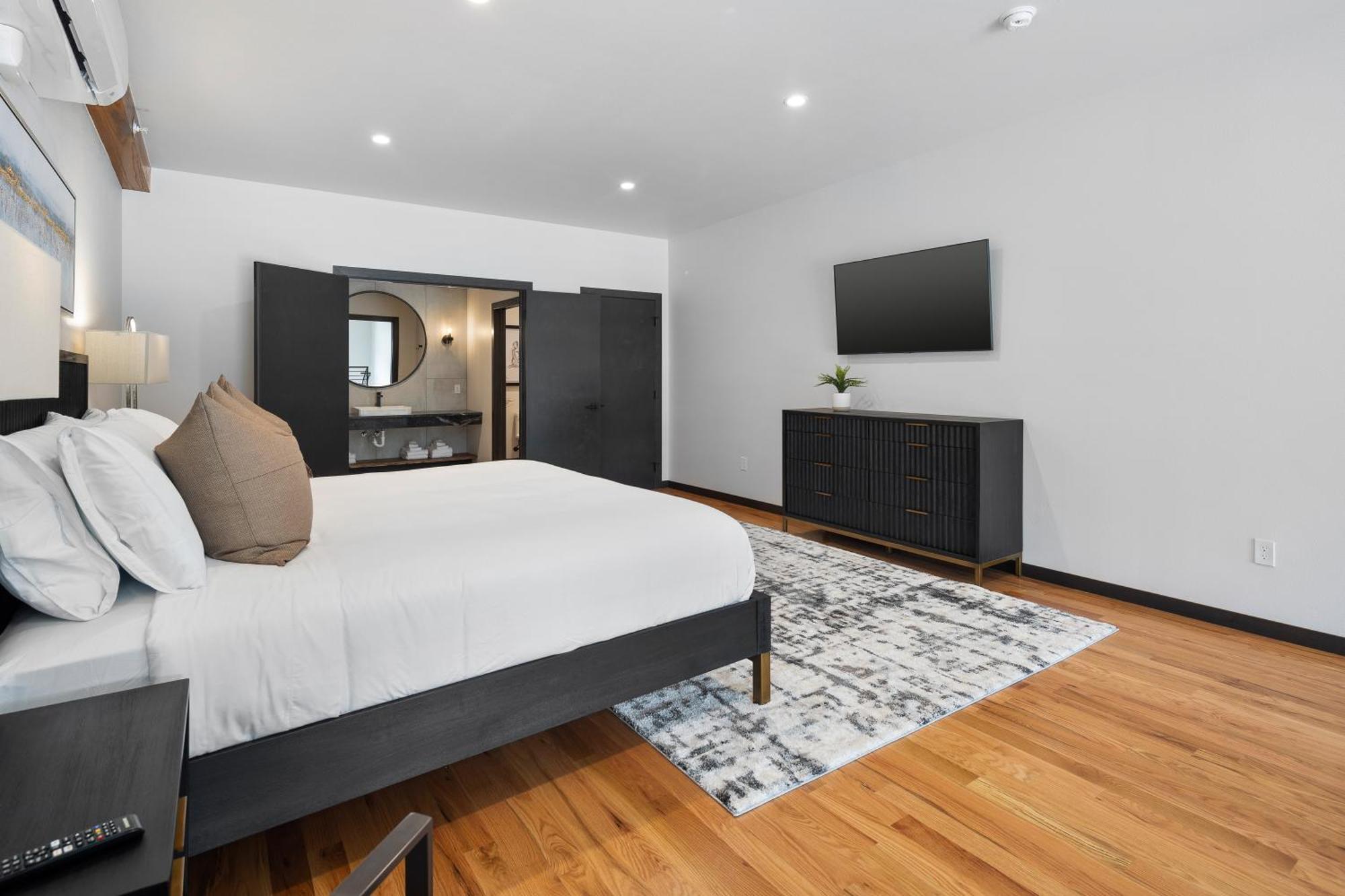 Apartament Mcgregor & Main - Luxury Lofts Hill City Zewnętrze zdjęcie